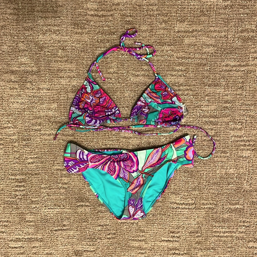 EUC Raisins Aqua purple floral bikini swim suit